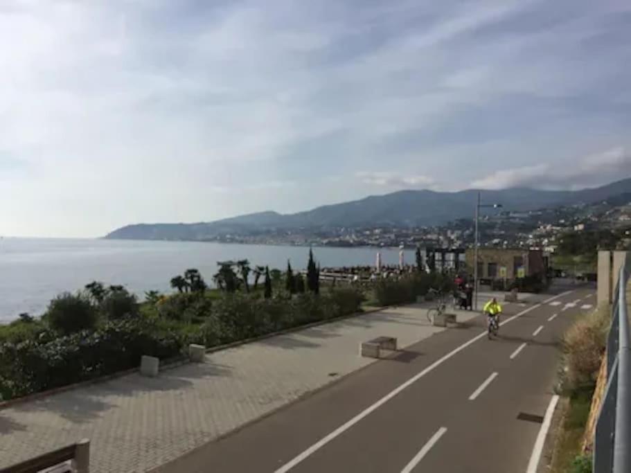 Casa Sveva, A Pochi Passi Dalle Spiagge E Dal Centro Di Arma Di Taggia. Esterno foto